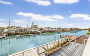 Stunning Modern Waterfront AC Villa • Sleeps 12! - Image 5