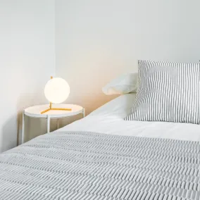 Stylish Flat • Parking on Request • 10 Min DT - Image 3