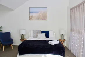 The Blue Room 5 - Image 5