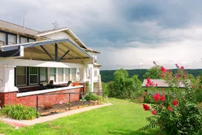 Historic Private Suite with sweeping views - Image 3