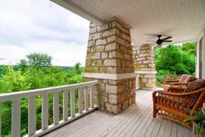Historic Private Suite with sweeping views - Image 2
