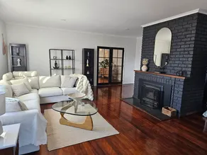 Trawalla Farmstay: House & Bar - Great for Groups - Image 5
