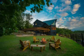 Luxury Lodge 5000 sqft on 9 acres - West Nashville - Image 5
