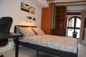 A newly renovated charming penthouse - Image 2
