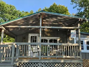 Cozy Cottage on Black Lake - Image 3