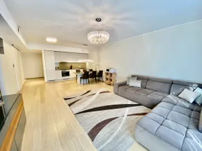Prime Haven Near Sea & Park, Free Parking, Terrace - Image 5