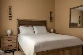 Beautifully Renovated 2BR Gem in Tucson - Image 3