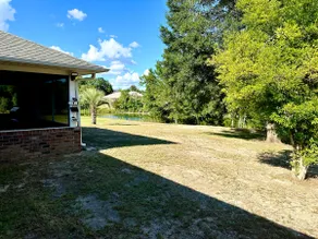 Lake House - Image 5