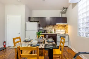 Bright 1BR Apt in Niagara Falls and Scenic Stay - Image 3
