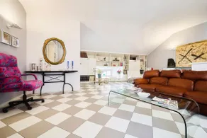 [Art & Design] In the Historic Center, Casalmaggiore - Image 2
