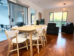 Space & Fun! One House with 2 Duplexes for rent! - Image 4