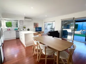 Space & Fun! One House with 2 Duplexes for rent! - Image 5