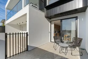 The Oasis studio - Image 4