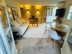Small house in the heart of the village - Image 4
