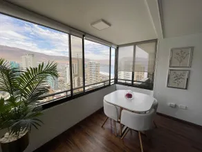 Peninsula with Superhost Parking - Image 4