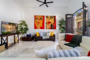 Spanish Penthouse Historic Mansion Private Patio - Image 5