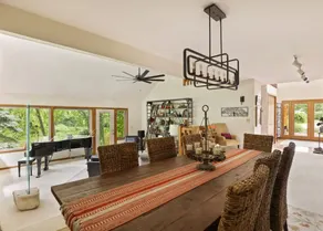 Private retreat on Cass River near Frankenmuth - Image 4