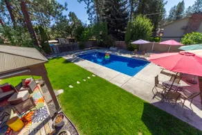 Charming 3 Bed, 2 and a half Bath Family Oasis - P - Image 2