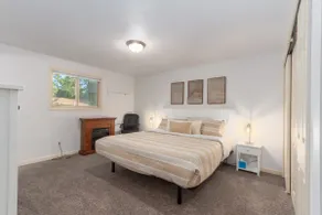 Charming 3 Bed, 2 and a half Bath Family Oasis - P - Image 3