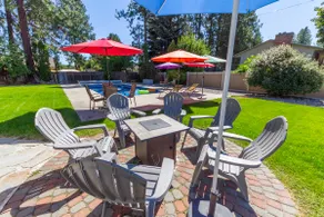 Charming 3 Bed, 2 and a half Bath Family Oasis - P - Image 5