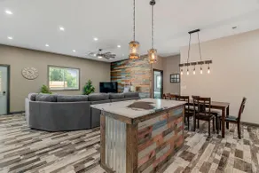Raccoon Lake Retreat - Image 4