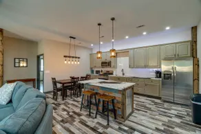 Raccoon Lake Retreat - Image 2
