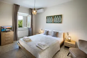 Tuscan Retreat: Between Florence, Lucca & Pisa - Image 2