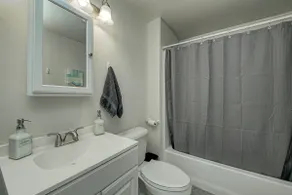 Quaint 2 Bedroom*Sleeps 5 - Image 5