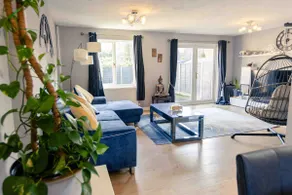 Cozy House in Central Andover (Parking, 65” TV) - Image 5