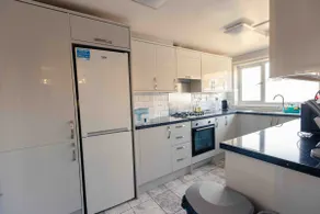 Cozy House in Central Andover (Parking, 65” TV) - Image 4