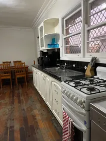 Brisbane Stafford private home - Image 2