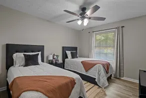 Sharon House - Image 5