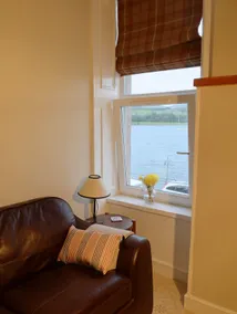 Cosy 1 bed Flat stunning sea view -Port Bannatyne - Image 4