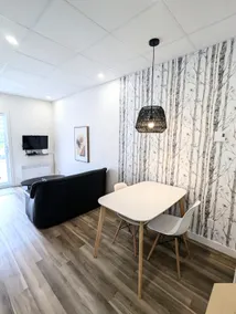 Bright all-inclusive apartment - Image 2