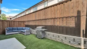 Perfect Dallas Oasis l Pet Friendly l Big Backyard - Image 2