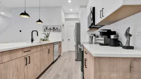 Perfect Dallas Oasis l Pet Friendly l Big Backyard - Image 5