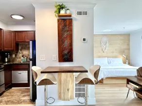 Little Zen Studio Apt. Downtown - Walk to Broadway - Image 2