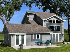 Skeet’s Retreat: Lake Herman Madison, SD Sleeps 8 - Image 2