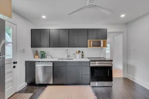 Newly Renovated, Ideally Located Modern Sanctuary - Image 4