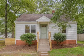 Newly Renovated, Ideally Located Modern Sanctuary - Image 2
