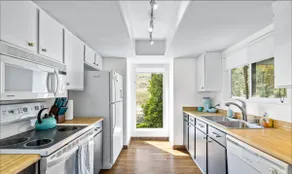 Bright & colorful condo w/ mountain views 2bd/2ba - Image 4