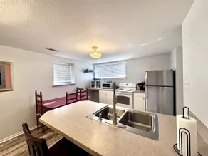 Bright and Cozy Basement Apartment! - Image 2