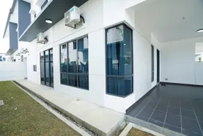 Desaru Coast Maris 28E6 [KTV] Exclusive stylish - Image 4