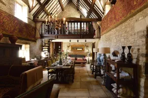 Chandlers, fabulous great hall in the heart of Castle combe - Image 2