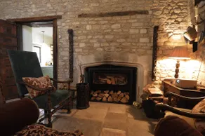 Chandlers, fabulous great hall in the heart of Castle combe - Image 3