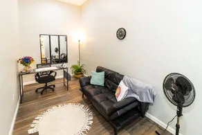 1 bd/1ba Apt near Haynies Corner - Image 3