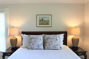 White Oak Hill - Historic Farmhouse Retreat - Image 2