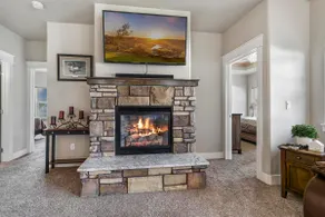 NEW Upscale TF North End Home! - Image 4