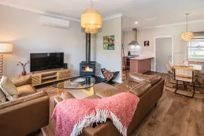 Silver Leaf | Pet friendly | Fireplace - Image 2