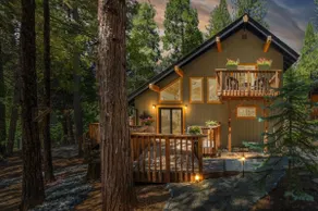 Cozy Cabin and Modern Stay in Arnold Near Bear Valley - Image 2